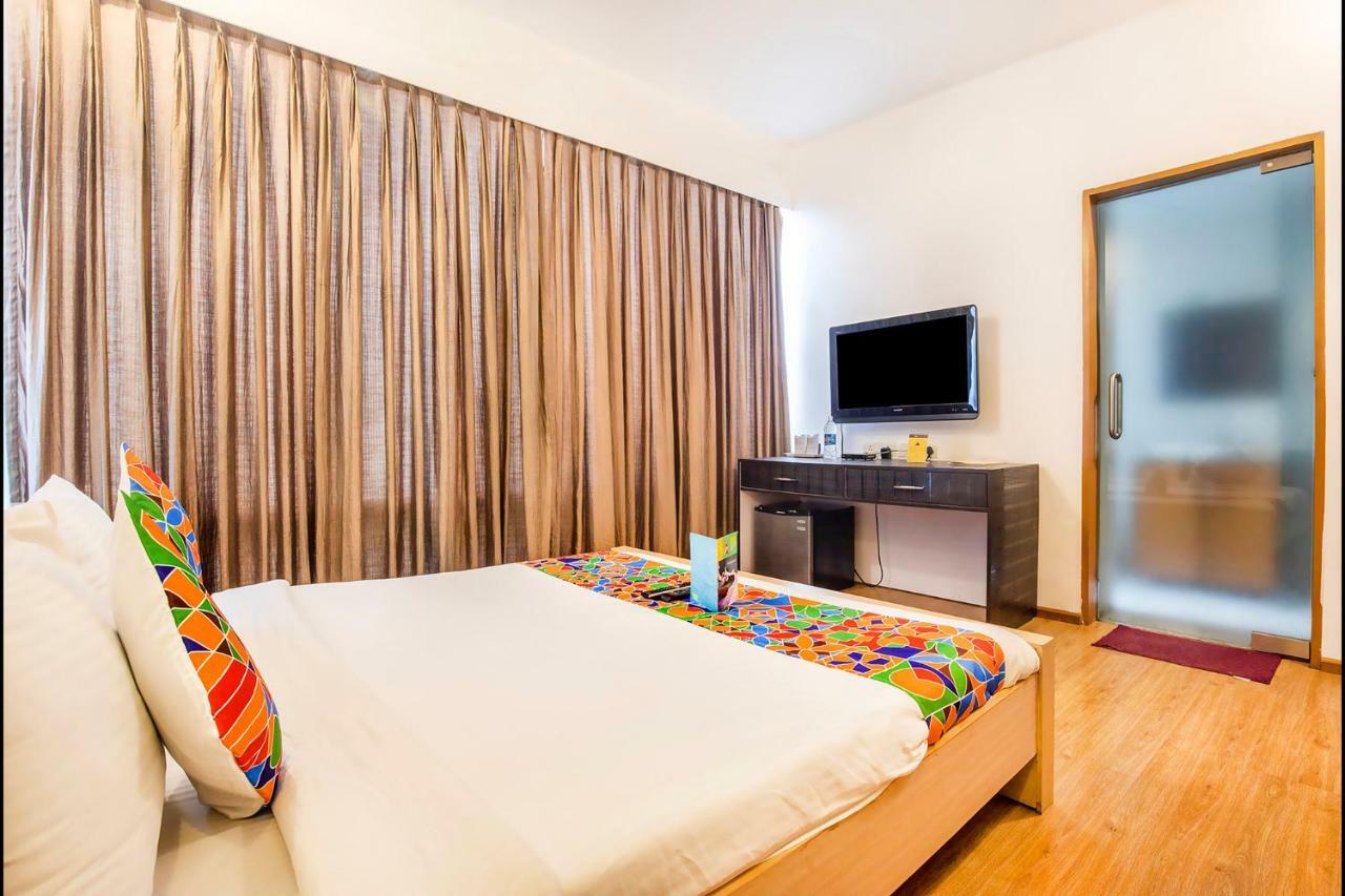 FabHotel Raj Darbar Iffco Gurgaon Exteriör bild