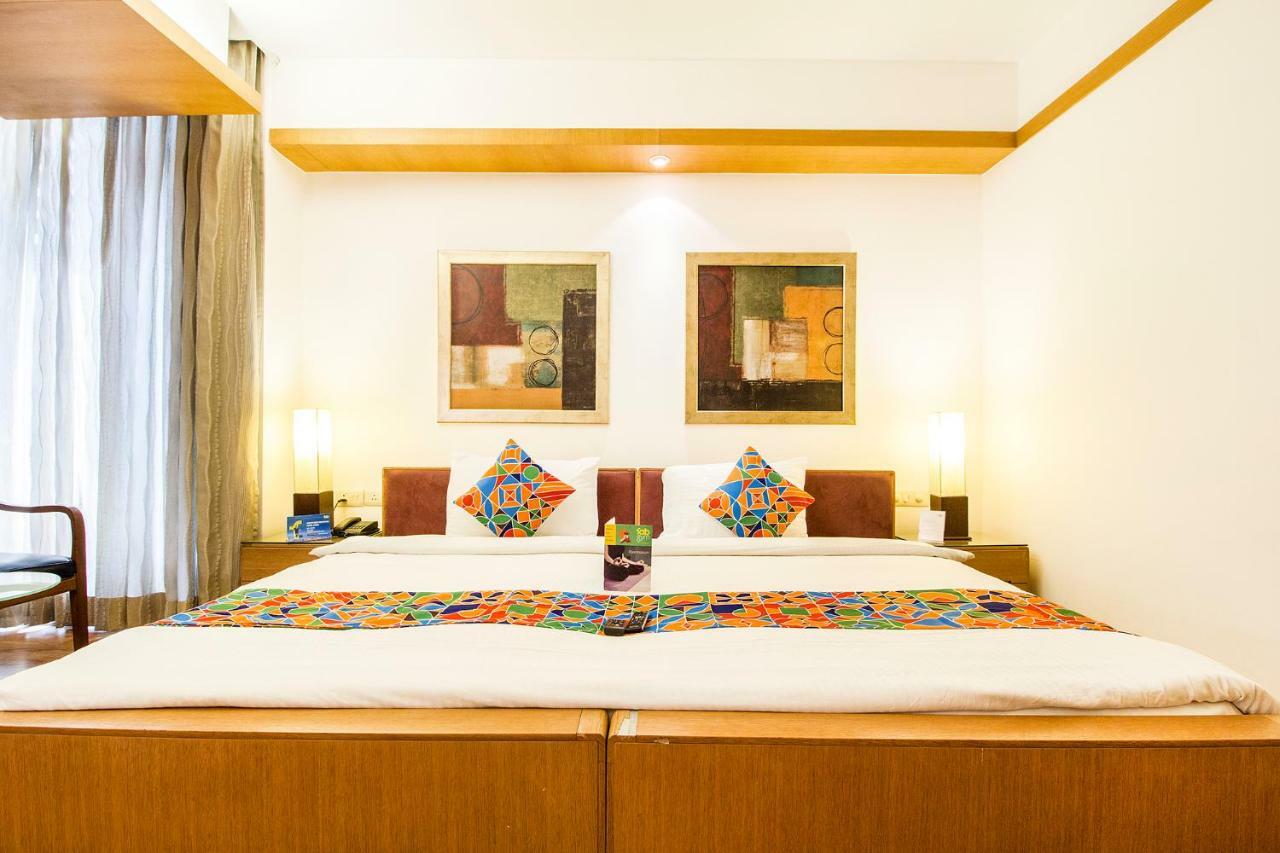 FabHotel Raj Darbar Iffco Gurgaon Exteriör bild